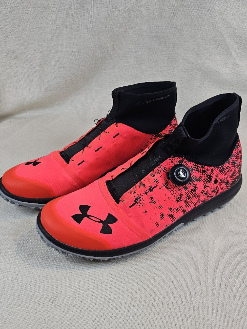 Under Armour Men's Speed Tire Ascent Mid Storm Running Shoes - Size 13